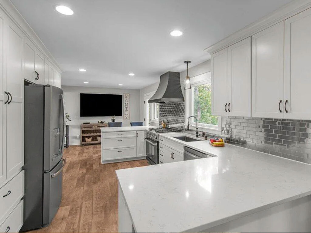 After: Lake Susan kitchen
